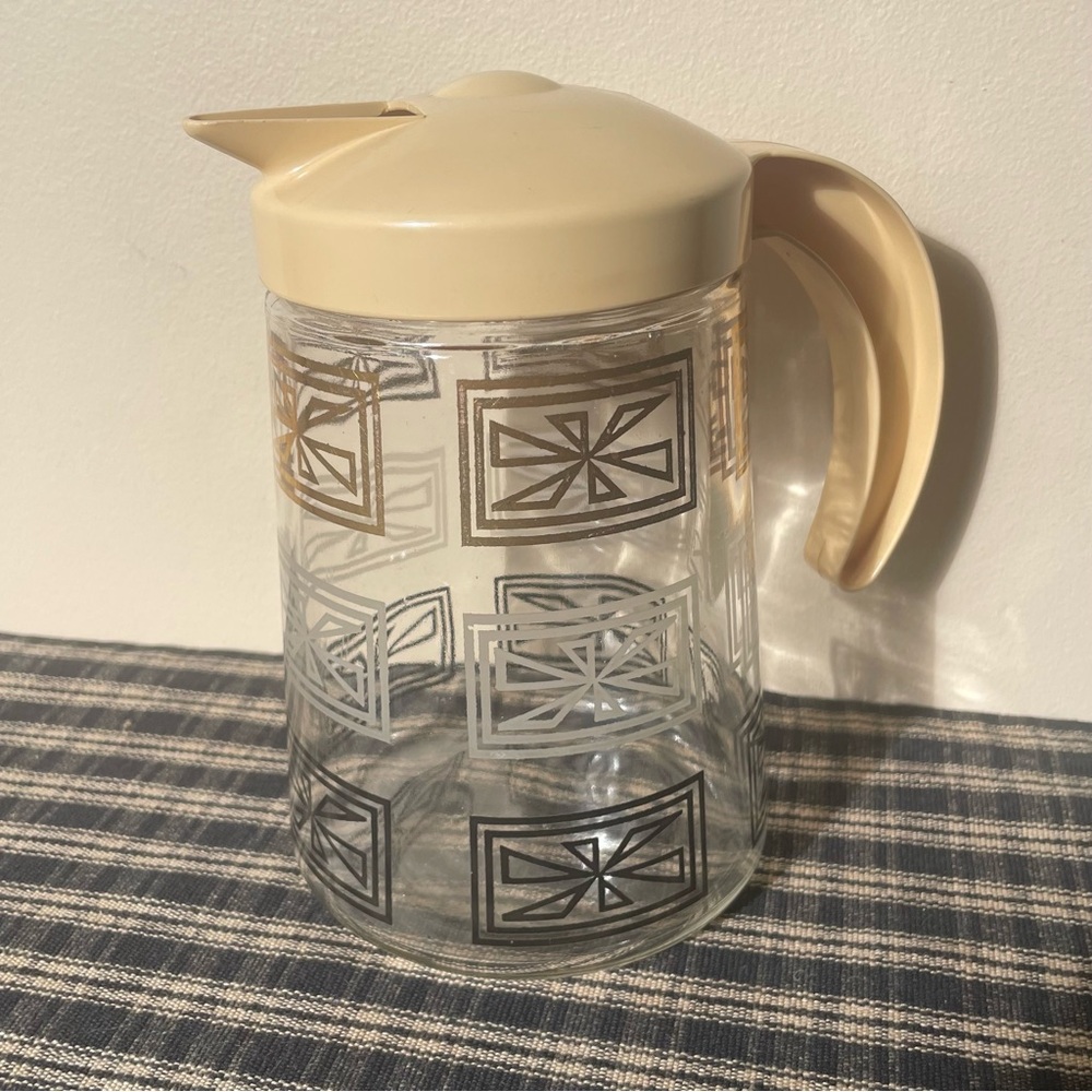 Vintage Glass Pitcher Juice Carafe with Lid Seal Mid Century Modern